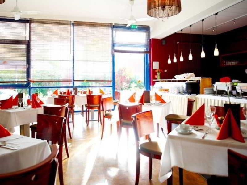 Hotel Inndependence Майнц Ресторант снимка